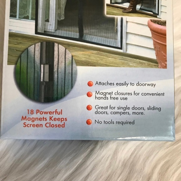 Instant mesh screen door -easy set up - Picture 3 of 4